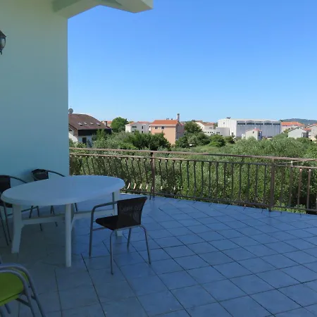 公寓 With Parking Spaces Bibinje, Zadar - 5753 比比涅