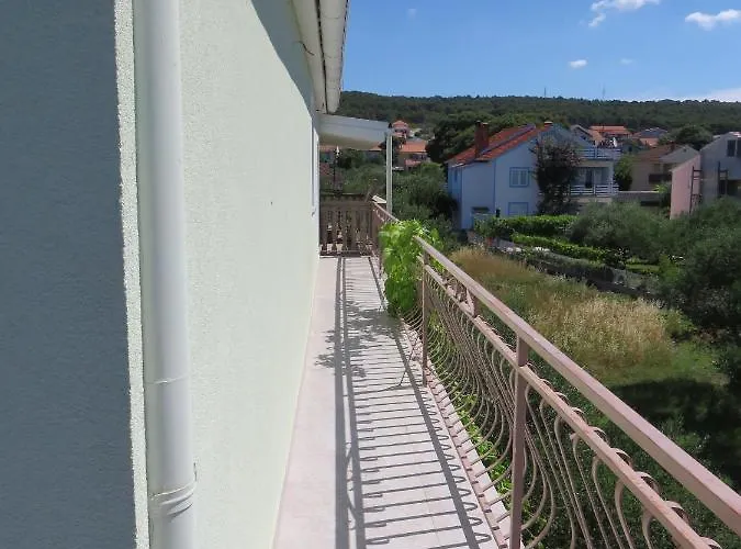 アパート With Parking Spaces Bibinje, Zadar - 5753 ビビニェ